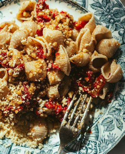 Vegan sundried tomato pesto