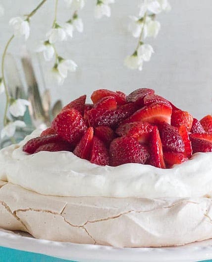 Low FODMAP Strawberry Pavlova