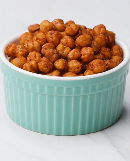 Crunchy Chili Chickpeas Recipe by Tasty