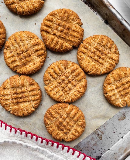 Vegan Peanut Butter Cookies (4 Ingredients!)