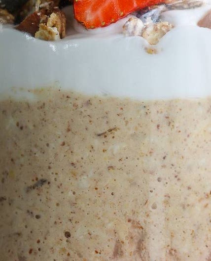 Strawberry Cheesecake Overnight Oats