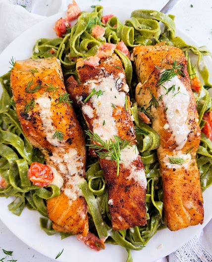 Salmon Spinach Fettuccini with Creamy Feta & Garlic Sauce