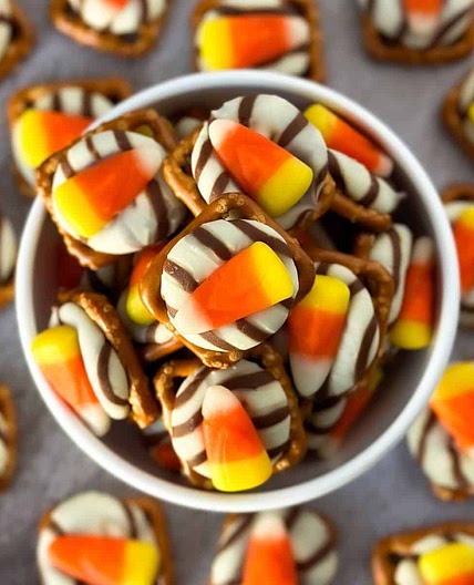 Candy Corn Pretzel Hug Bites