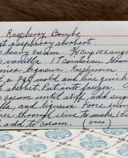 Raspberry Bombe