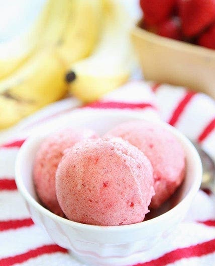 2-Ingredient Strawberry Banana Ice Cream