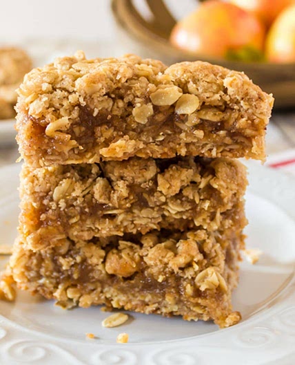 Homemade Oatmeal Bars with Apple Butter