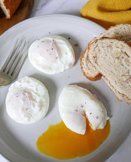 Fool-Proof Poached Eggs Recipe