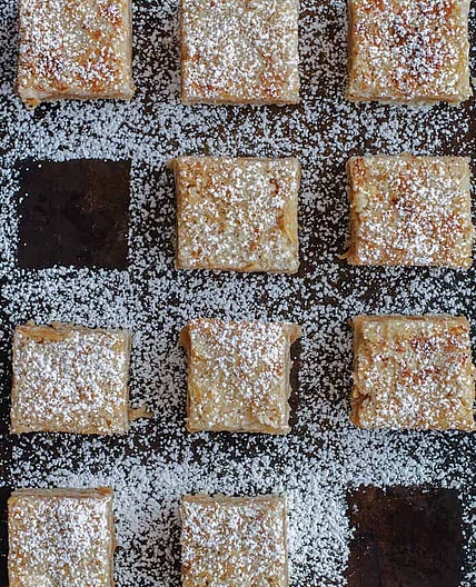 Croatian Easy Eggless Apple Cake with Semolina