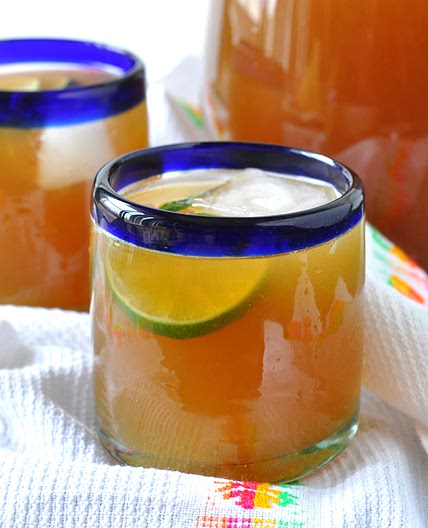 Papelón con Limón | Piloncillo and Lime Drink