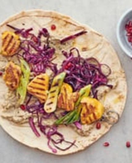 Fladenbrot mit Poulet, Baba Ganoush und Kabissalat