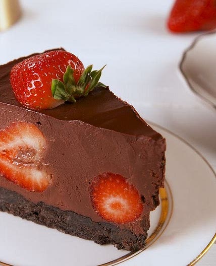 Chocolate Covered Strawberry Pie
