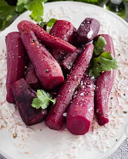 Sweet and Spicy Glazed Carrots Recipe with Red Wine