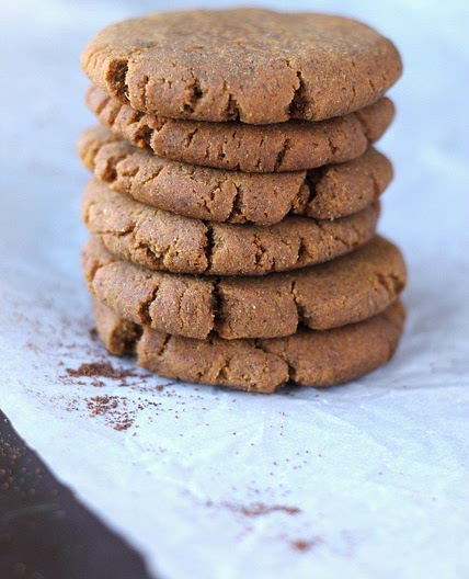 Soft & Chewy Paleo Gingerbread Cookies