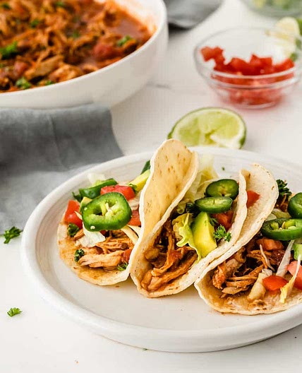 Instant Pot Chicken Tinga Tacos