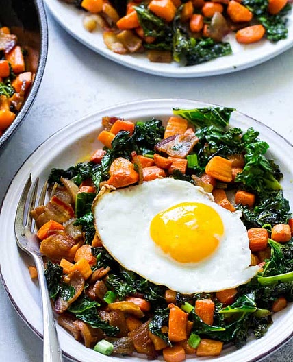 Roasted Carrot, Bacon & Kale Hash {Paleo & Whole30}
