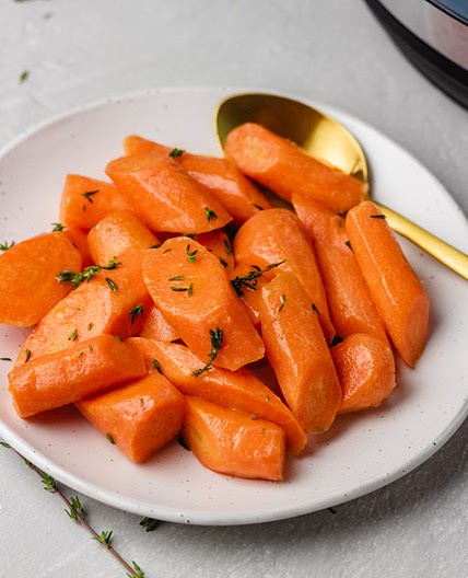 Instant Pot Carrots (Perfectly steamed and Delicious)