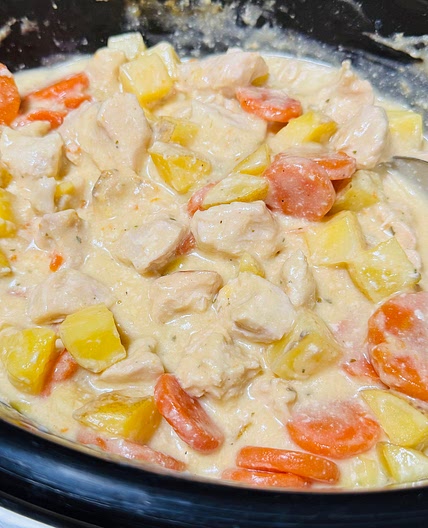 Crockpot Ranch Chicken and Potatoes