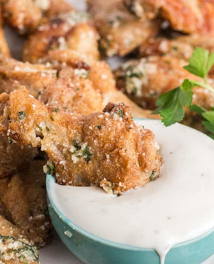 Air Fryer Garlic Parmesan Wings
