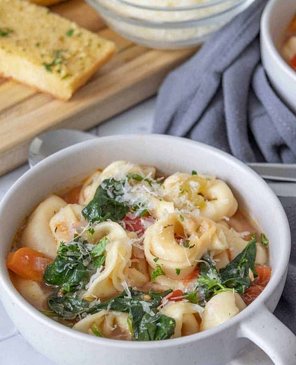 Instant Pot Tortellini Soup