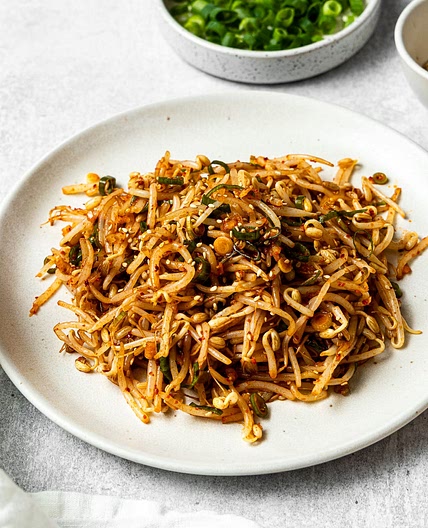 Kongnamul Muchim (Korean Bean Sprout Side Dish)