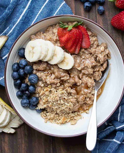 The Best Creamy Vegan Oatmeal Recipe