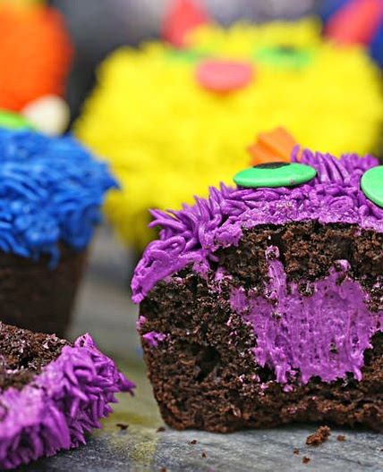 Stuffed Halloween Cupcakes