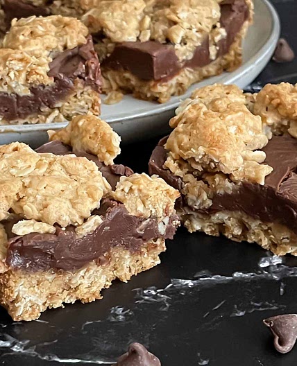Oatmeal fudge Bars Recipe