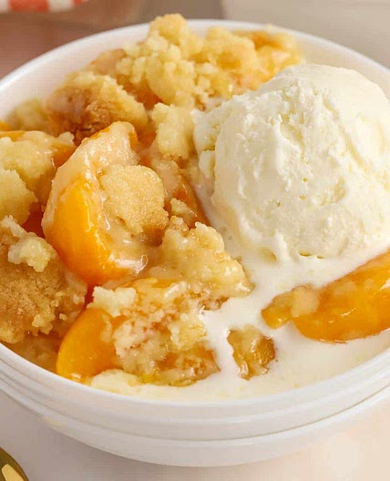 Peach Cobbler with Canned Peaches
