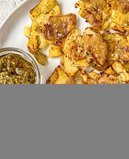 Crispy Garlic Potatoes