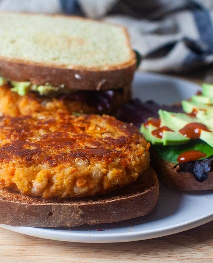Carrot and White Bean Burgers