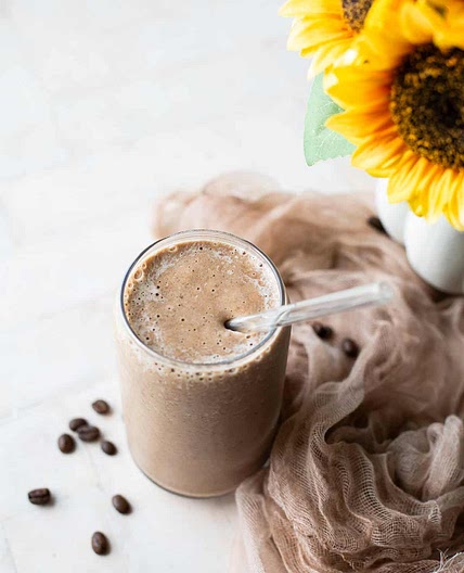 Coffee and Banana Smoothie (Breakfast Smoothie)