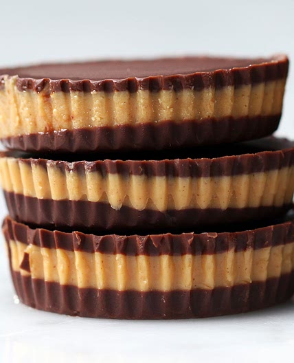 5-ingredient Chocolate Peanut Butter Cups Recipe by Tasty