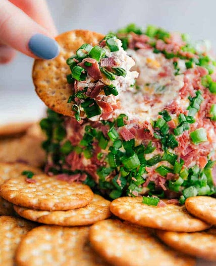 Easy Chipped Beef Cheese Ball