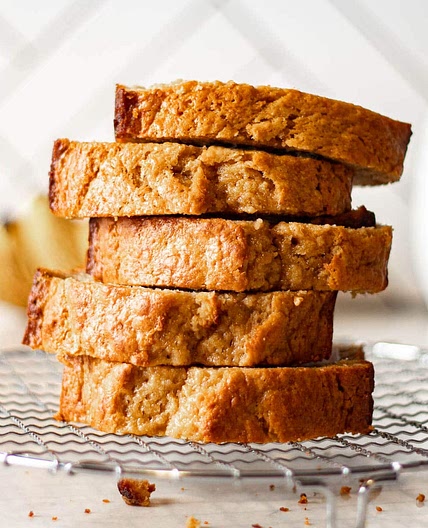 4-Ingredient Banana Bread Recipe - Easy and Delicious