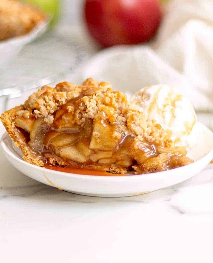 Apple Pie with Graham Cracker Crust - Easy Recipe