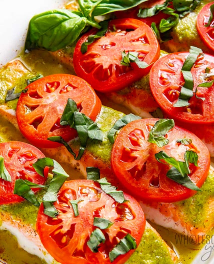 Pesto Salmon (4 Ingredients)