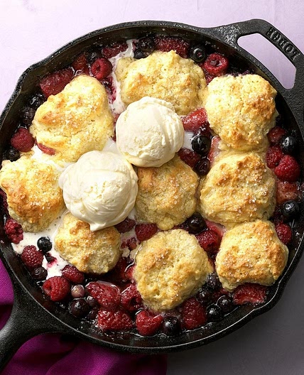 Berry Bliss Cobbler