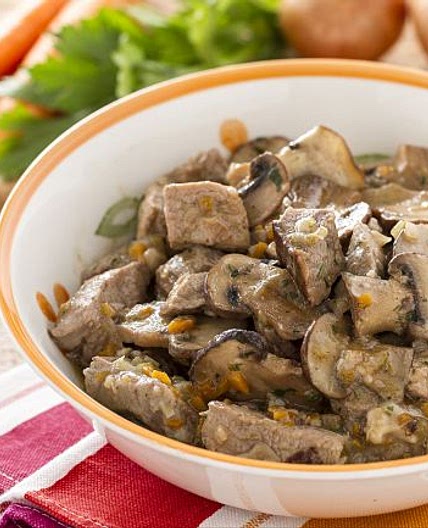 Spezzatino di vitello coi funghi