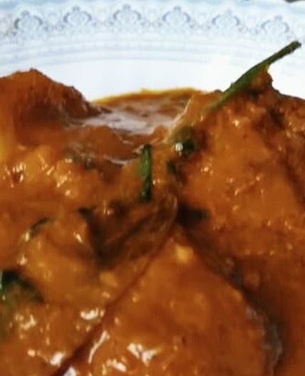 ढाबा स्टाइल दम आलू (dhaba style dum aloo recipe in Hindi)