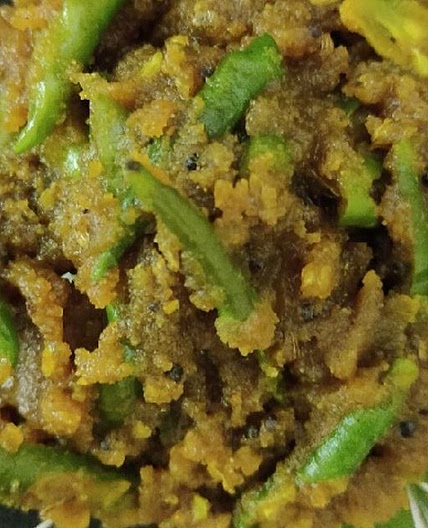 हरी मिर्च की सब्जी (Hari Mirch Ki Sabji Recipe In Hindi)