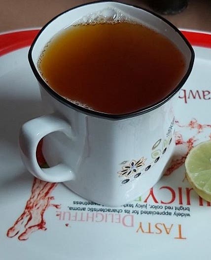 नींबू की चाय/ लेमन टी (Nimbu ki chai / lemon tea recipe in Hindi)