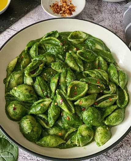 Creamy Pasta In Spinach Sauce (Without Cream!)