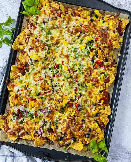 Cheesy Loaded Nachos (Vegetarian)