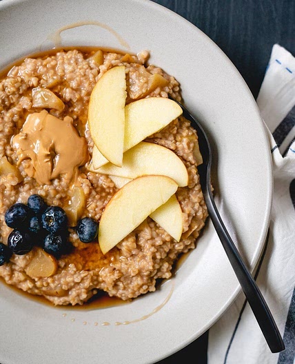 Apple Cinnamon Pressure Cooker Steel Cut Oats