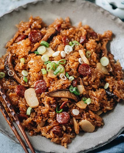 Instant Pot Chinese Sausage Rice (腊肠饭)