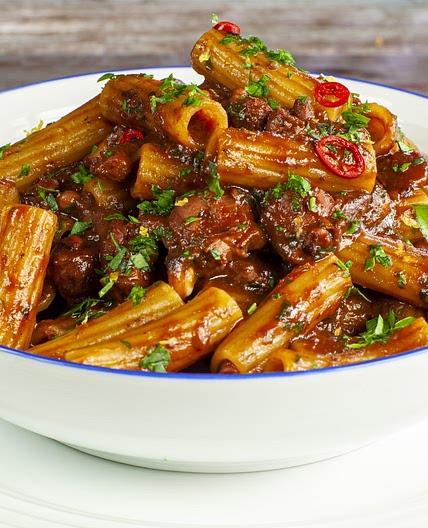 Pasta al ragù di polpo