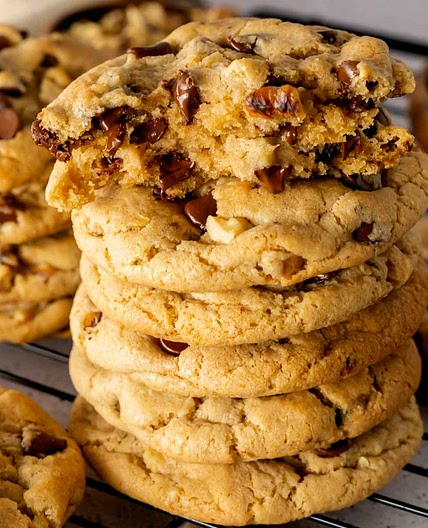 Chocolate Chip Walnut Cookies