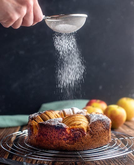 Apple Honey Cake