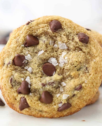 Almond Flour Chocolate Chip Cookies