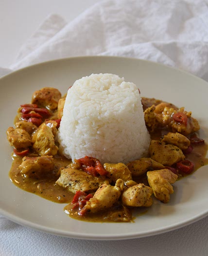 Huhn in Kokos-Curry-Sauce